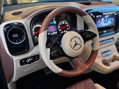 Mercedes Vito Tourer CDI extra-long L3 VIP (2025) - Photo 7