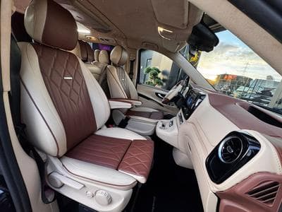 Mercedes Vito Tourer CDI extra-long L3 VIP (2025) - Photo 9