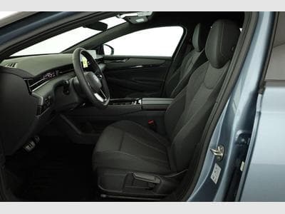 VW ID.7 Kombi Pro 210 kW (2025) - Foto 9