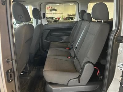 VW Caddy Maxi (2021) - Photo 12
