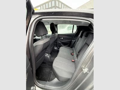 Peugeot 208 1,5 HDI 102 PS ACTIVE (2020) - Foto 6