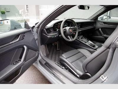 Porsche 911 992.2 4 GTS Coupe*14-Wege,ACC,BOSE,Schiebedach* (2025) - Foto 1