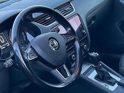 Skoda Octavia 4x4 (2017) - Photo 2