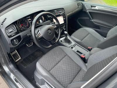 VW Golf 7 1.0L TSi DSG (2018) - Photo 6