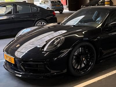 Porsche 911 Carrera 4 GTS (2023) - Foto 1
