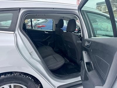 Ford Focus Turnier 1.0 125 EcoBoost (2019) - Foto 10