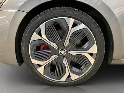 Skoda Octavia Combi+RS+DSG+Pano+360+AHK (2024) - Foto 8