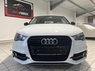 Audi A1 1.6 TDI S line Sportpaket (2013) - Photo 8