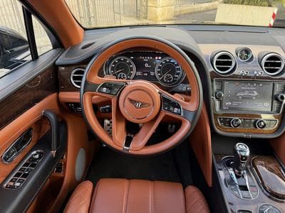 Bentley Bentayga 6.0 W12 Mulliner *1ère main* (2017) - Photo 4