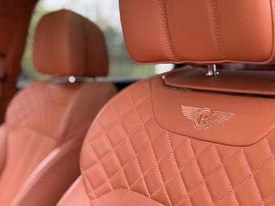 Bentley Bentayga 6.0 W12 Mulliner *1ère main* (2017) - Photo 8