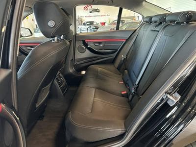 BMW 320 i Sport-Line (2018) - Foto 13