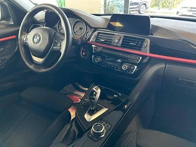 BMW 320 i Sport-Line (2018) - Foto 11