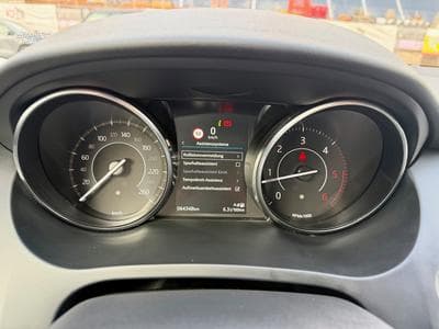 Jaguar E-Pace 2.0D 150 NAVI/CAM/LED (2020) - Photo 14