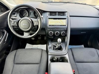 Jaguar E-Pace 2.0D 150 NAVI/CAM/LED (2020) - Photo 8
