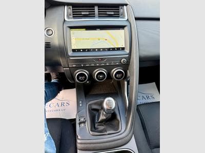 Jaguar E-Pace 2.0D 150 NAVI/CAM/LED (2020) - Photo 12