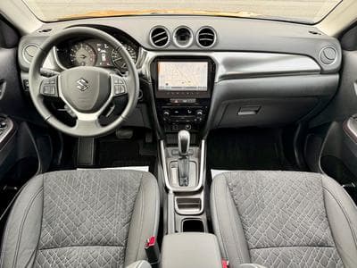 Suzuki Vitara 1.4 Boosterjet Hybrid 2WD Aut. PANO/CAM/LED (2026) - Photo 8