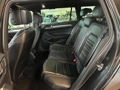 VW Passat R-Line (2021) - Photo 13