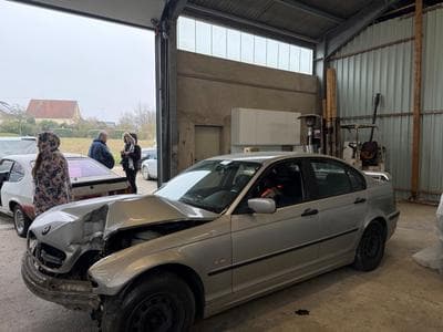 BMW 320 (2000) - Photo 1