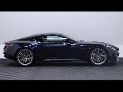 Aston-Martin DB12 Coupé (2025) - Foto 3