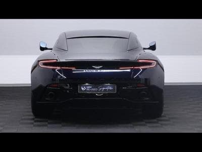 Aston-Martin DB12 Coupé (2025) - Foto 5