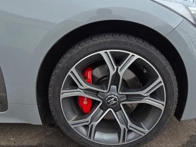 Kia Stinger GT (2017) - Photo 1