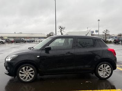 Suzuki Swift Hybrid (2020) - Photo 2