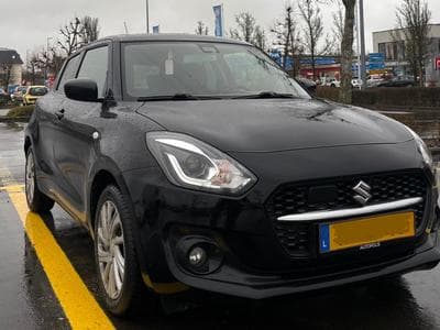 Suzuki Swift Hybrid (2020) - Photo 6