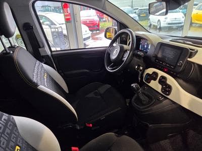 Fiat Panda PANDINA CROSS 1.0 HYBRID 70 CV (2025) - Foto 5
