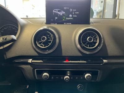 Audi A3 SPORTBACK 35 TDi Design S tronic (2019) - Photo 13