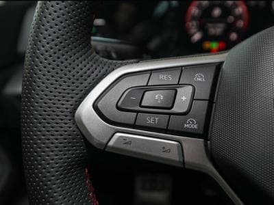 VW Golf Volkswagen Golf VIII FACELIFT GTI 2.0TSI 265CV DSG7 ** ESTOR (2024) - Foto 8