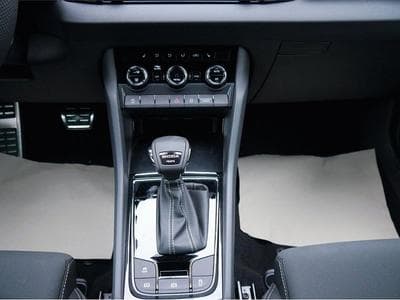 Skoda Karoq (2026) - Foto 15