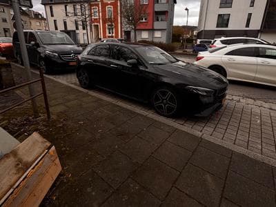 Mercedes 220 AMG Line (2023) - Photo 1