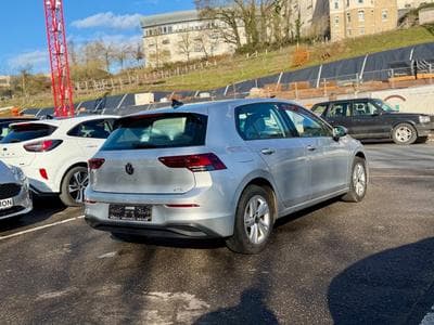 VW Golf VIII 1.0 TSI 110 DSG7 Life NAVI/CAM/ACC (2022) - Photo 6