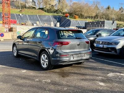 VW Golf VIII 1.0 eTSI 110 Life NAVI/CAM/ACC (2022) - Photo 4