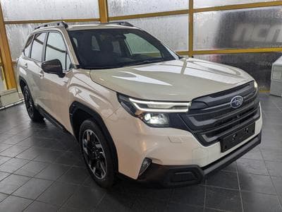 Subaru Forester Forester Luxury 8 J. GARANTIE! NAVI/GPS! (2026) - Photo 1