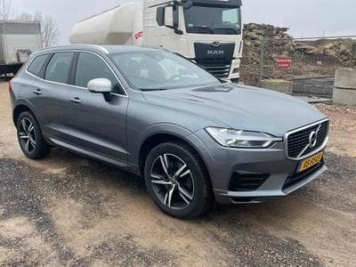 Volvo XC60 R-Line (2018) - Photo 1