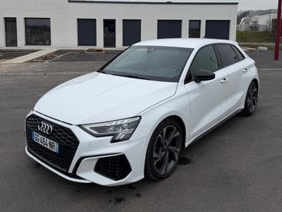 Audi A3 S-line (2022) - Foto 1