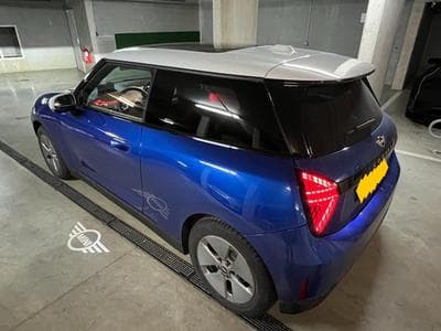 Mini Cooper SE Favoured Trim / Paket XL (2025) - Foto 3