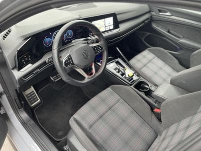 VW Golf 8 GTI 2.0 TSI DSG7 (2023) - Photo 6