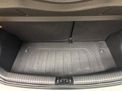 Hyundai i10 ** NAVI ** SHZ ** PDC **NUR 36.789 KM** (2027) - Foto 13