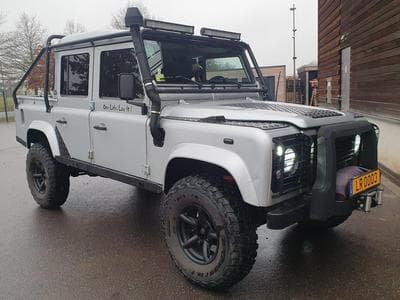 Land-Rover Defender 110 TD5 (2005) - Photo 1