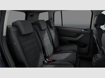 VW Touran Highline R-Line 1.5 TSI 7-Gang-DSG (2026) - Photo 7