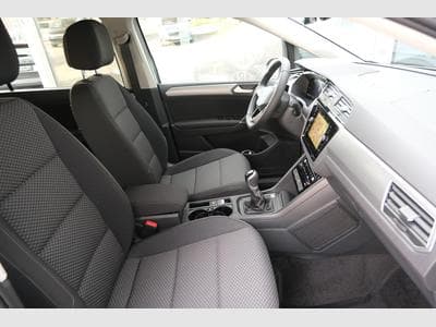 VW Touran 1.5 TSI Edition (2026) - Photo 6