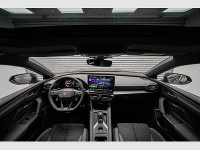 Cupra Leon ST 2,0 TSI (2025) - Photo 5