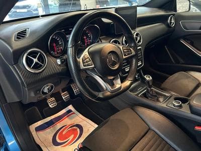 Mercedes A 200 d AMG-Line (2016) - Photo 8