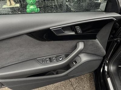 Audi A4 Avant S-line Edition 2.0L TDI 163CV (2022) - Photo 7