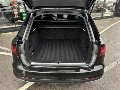 Audi A4 Avant S-line Edition 2.0L TDI 163CV (2022) - Photo 11