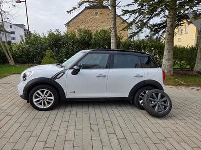 Mini Countryman SD ALL4 (2012) - Photo 1