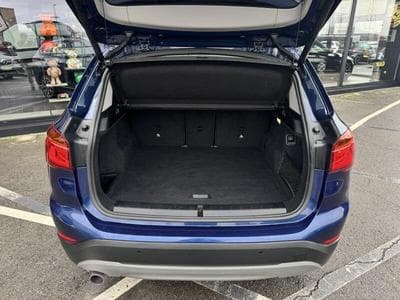 BMW X1 sDrive18i 1.5L 140CV (2018) - Photo 11