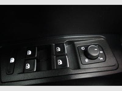 VW T-Roc R-Line (2025) - Photo 7